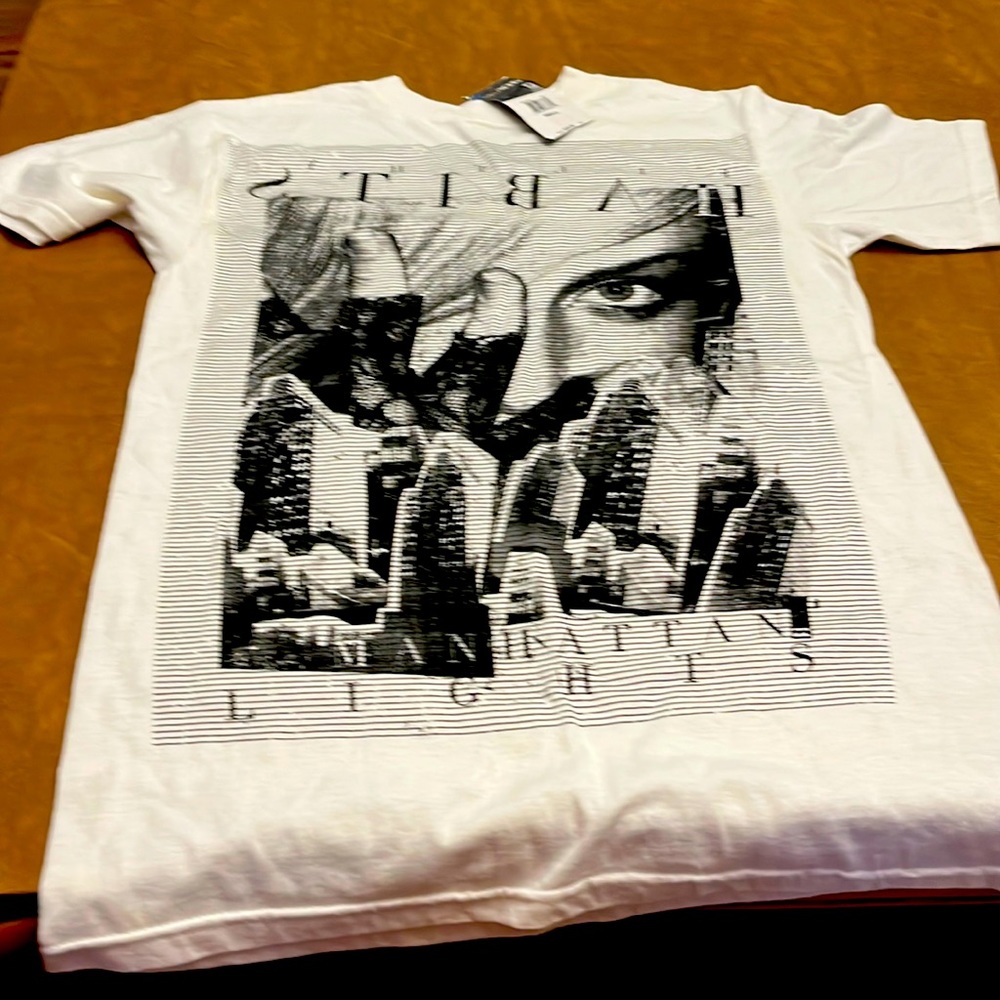 Billabong t shirt